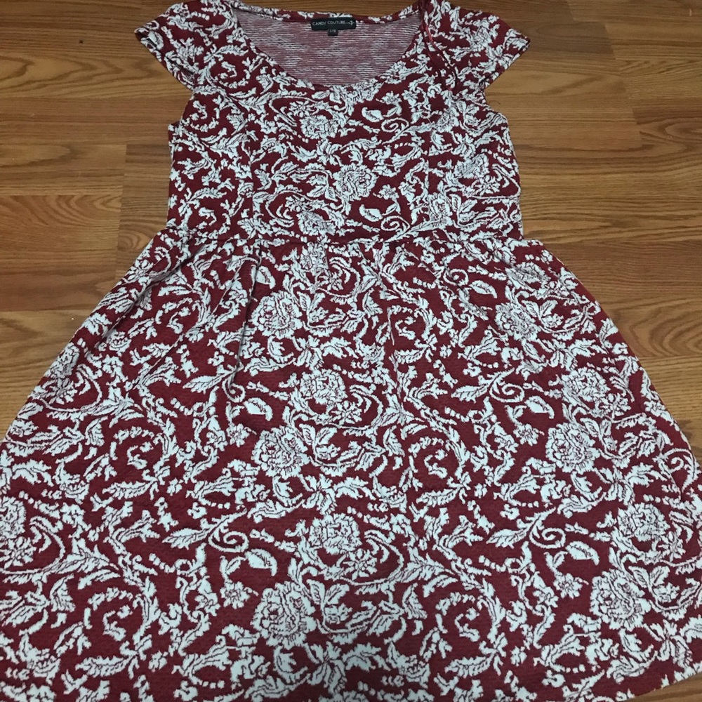 Short sleeve dress